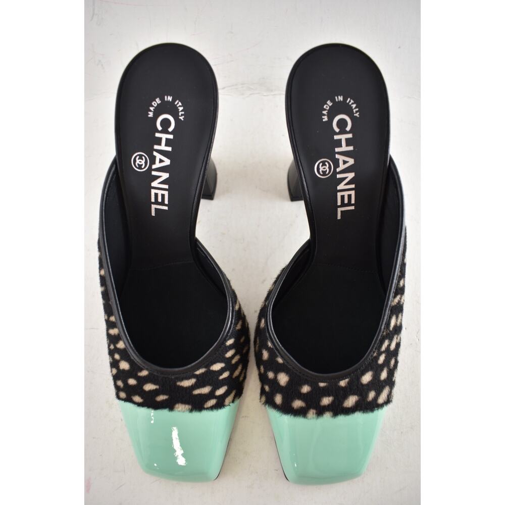Chanel 26S Blazy Black White Pony Fur Green Square Toe Block Heel Pump Mule 38 - Picture 14 of 16